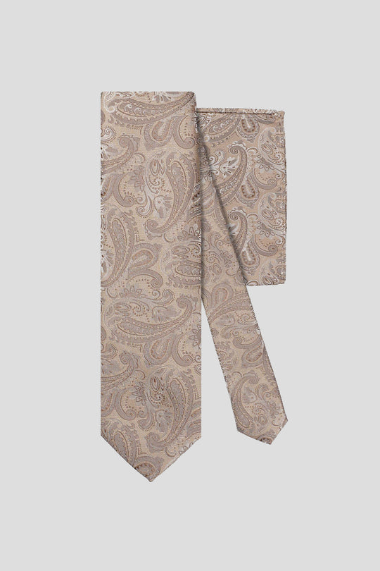 Champagnefarvet paisleyslips med matchende lommeklud.