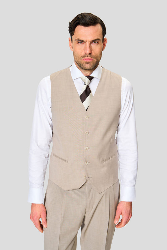 EXCLUSIVE sand vest